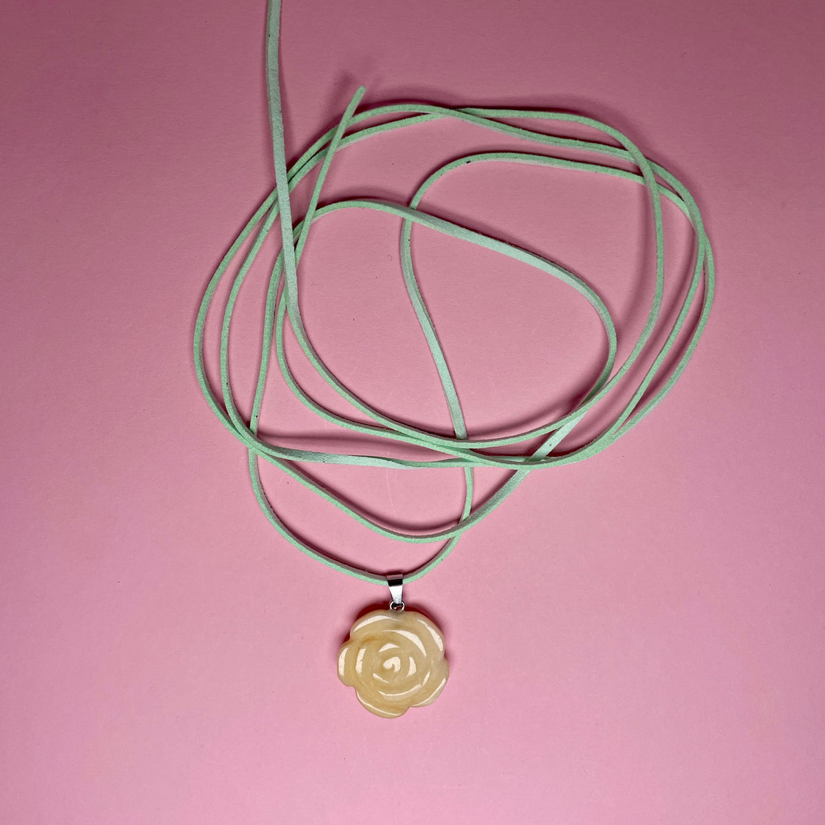 Boho Stone Rose Pendant - Yellow — billede 2 af 3
