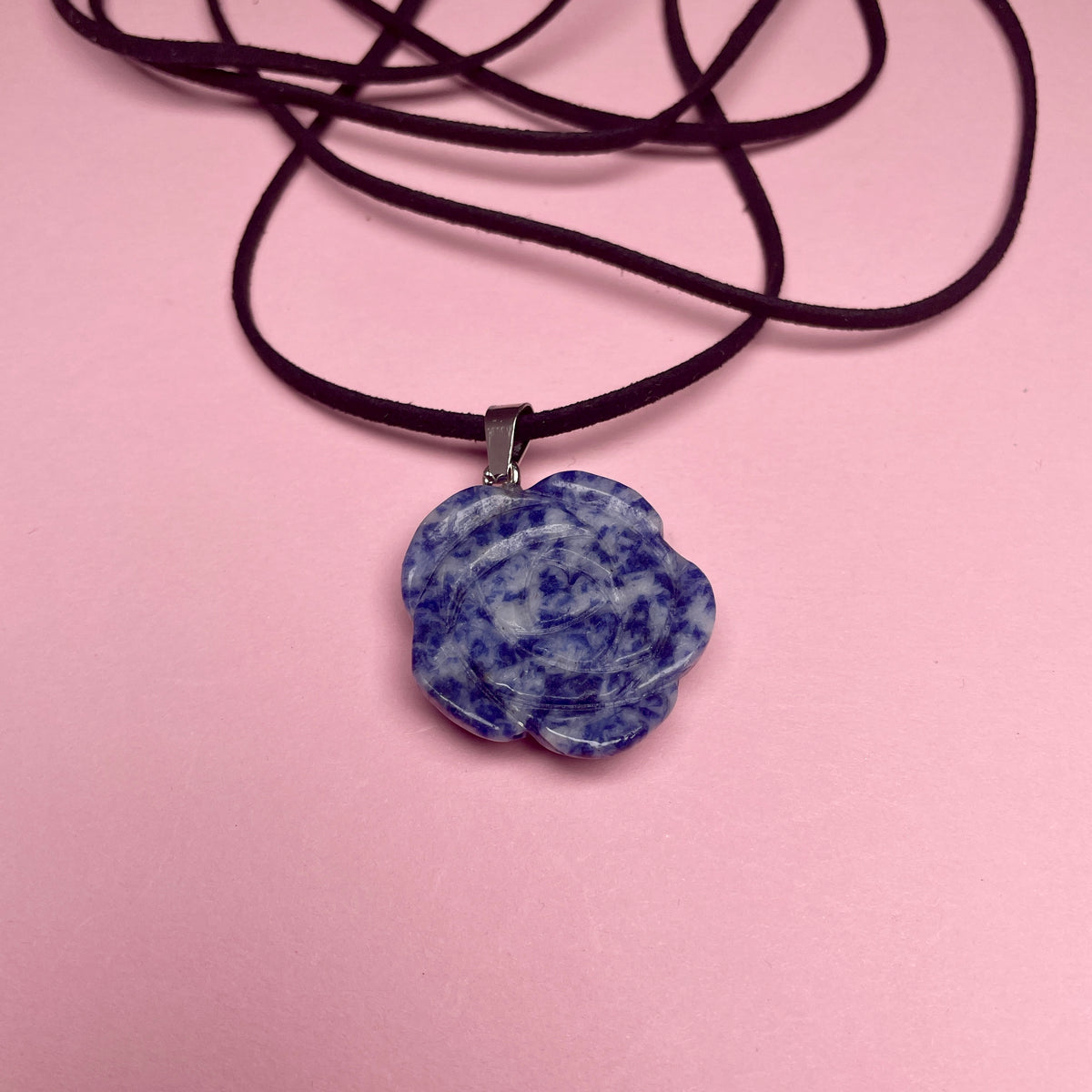 Boho Stone Rose Pendant - Blue/White Marble — billede 2 af 2