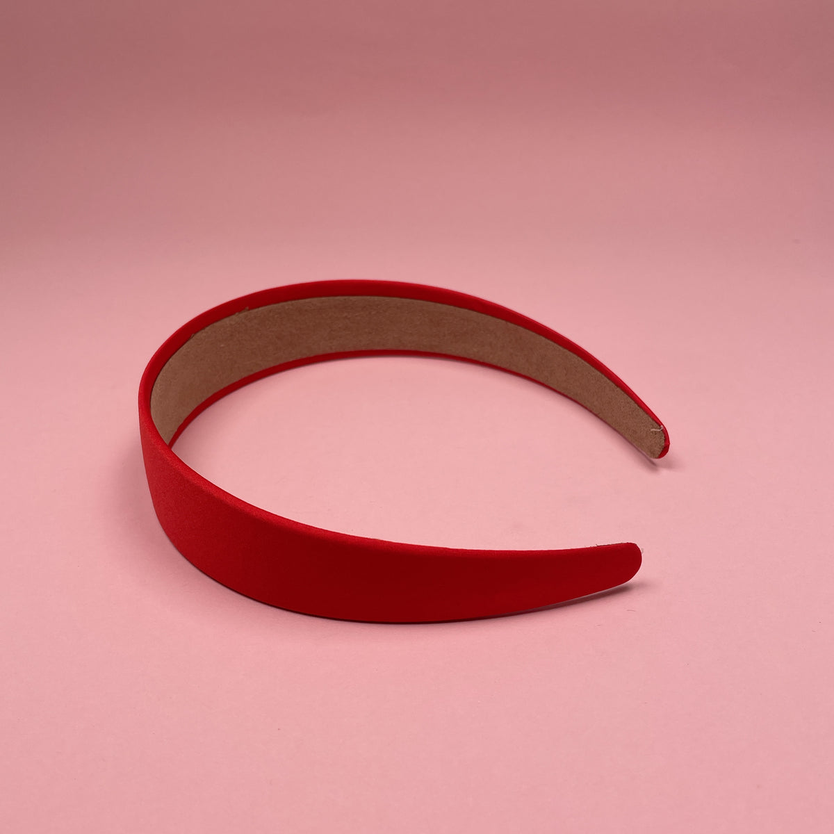 Hårbøjle Satin - Bright Red — billede 2 af 2