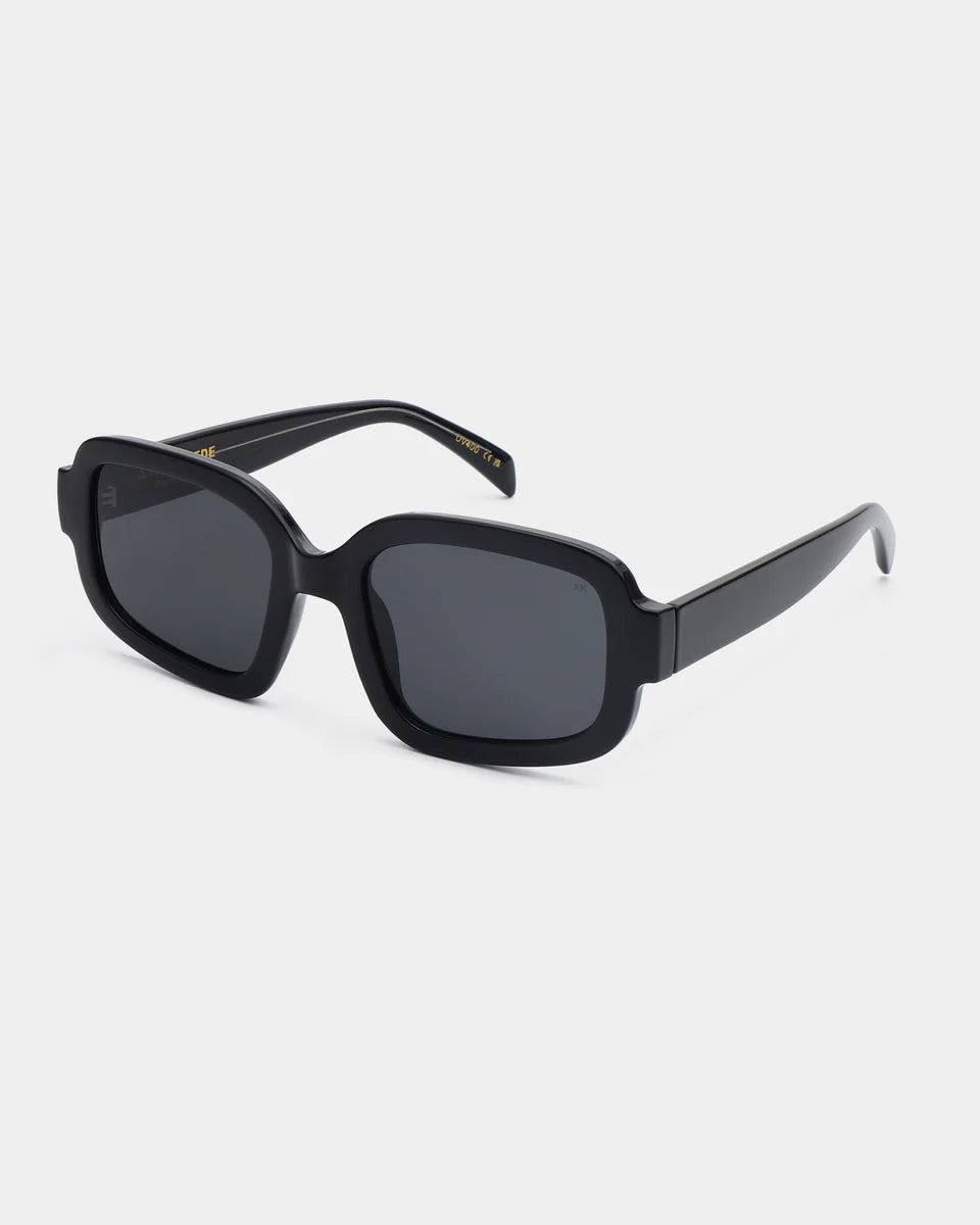 Pluto Sunglasses - Black