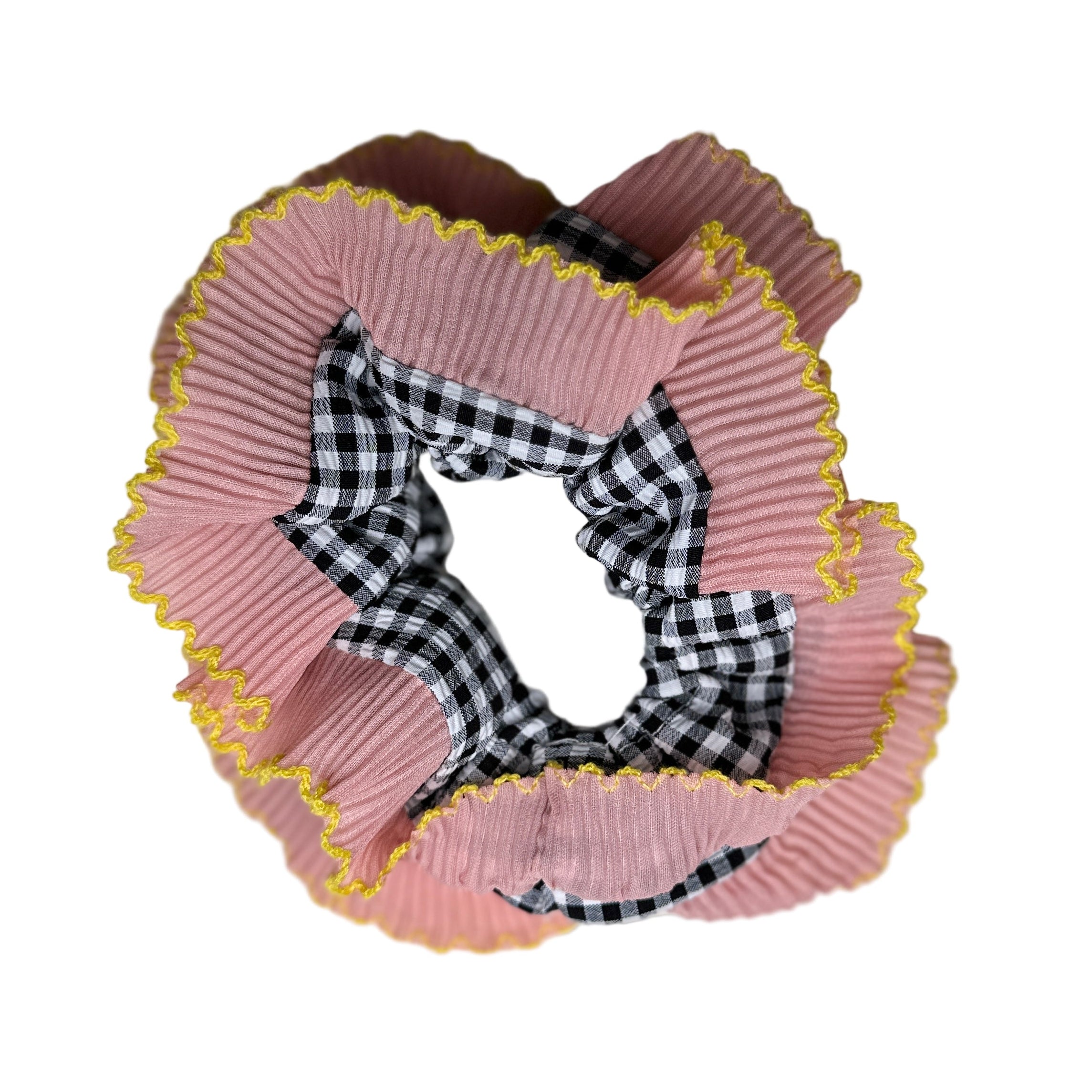 Ruffle Gingham Scrunchie - Black & Pink