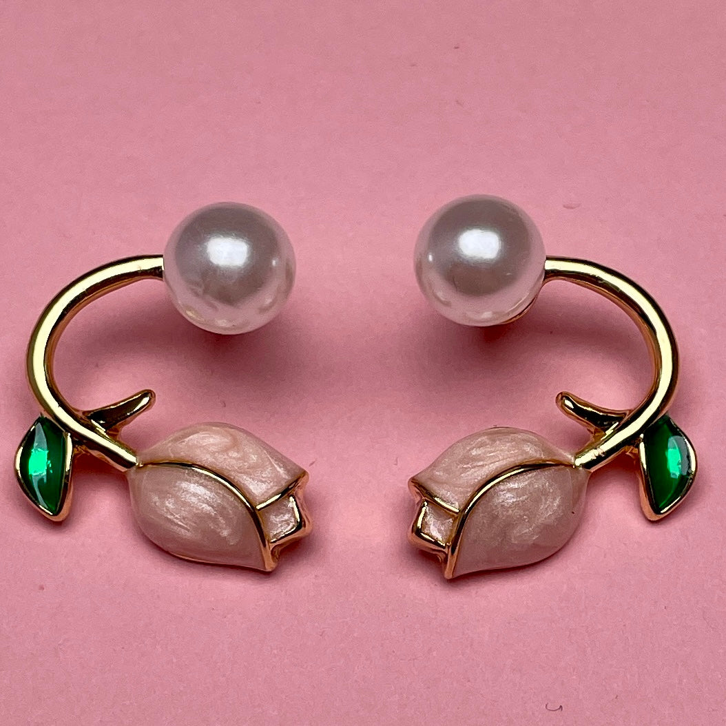 Tulip Pearl Ear