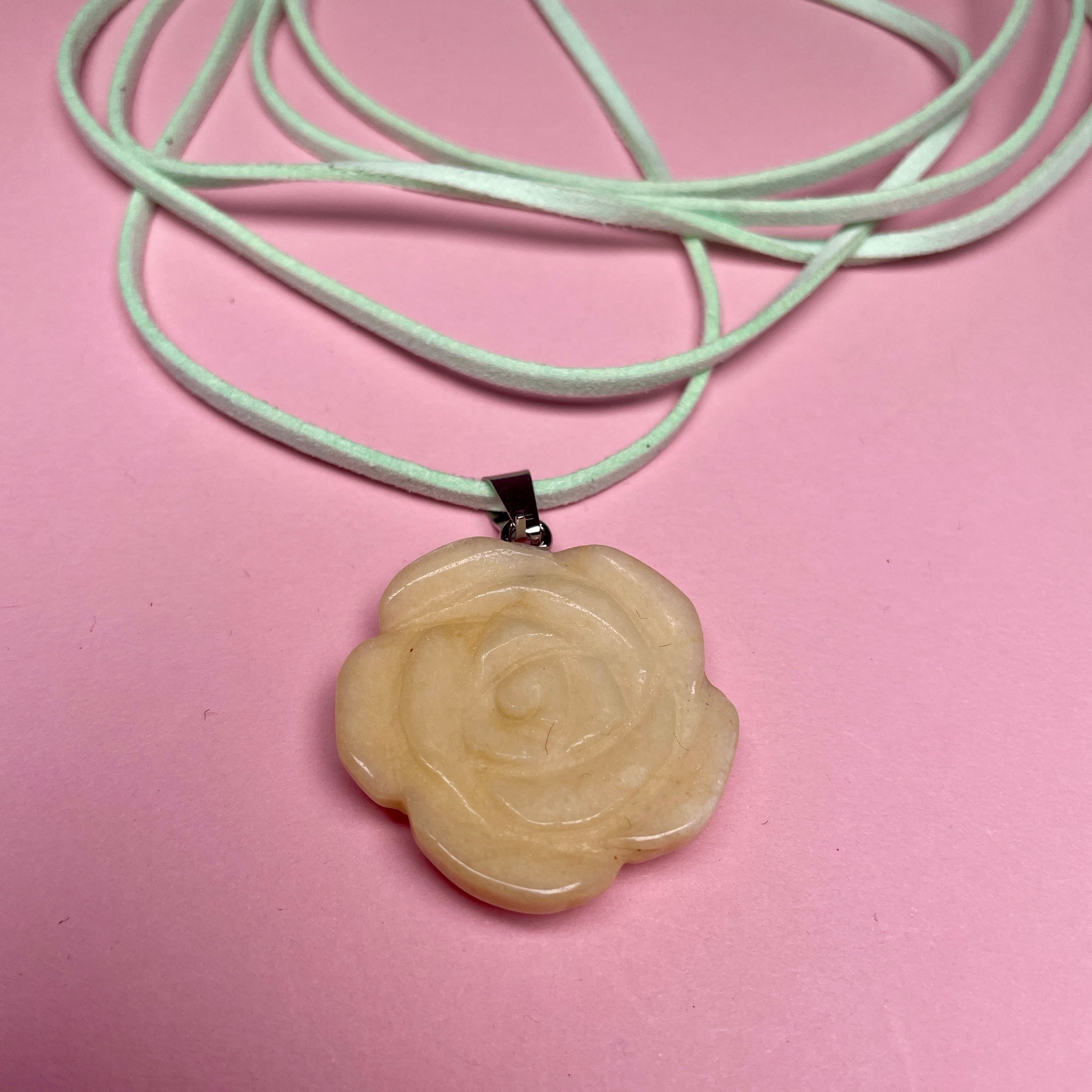 Boho Stone Rose Pendant - Yellow