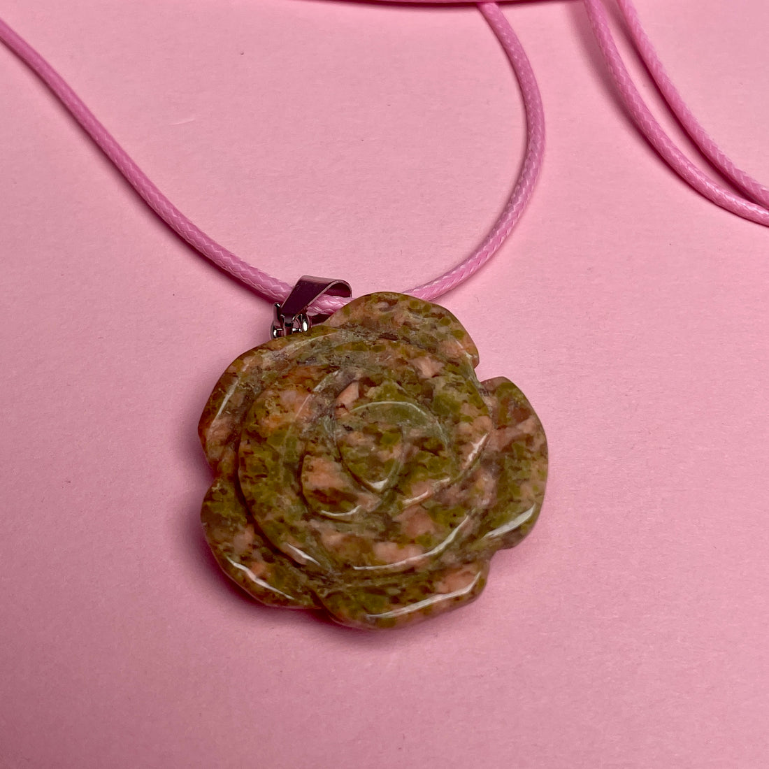 Boho Stone Rose Pendant - Green/Pink Marble