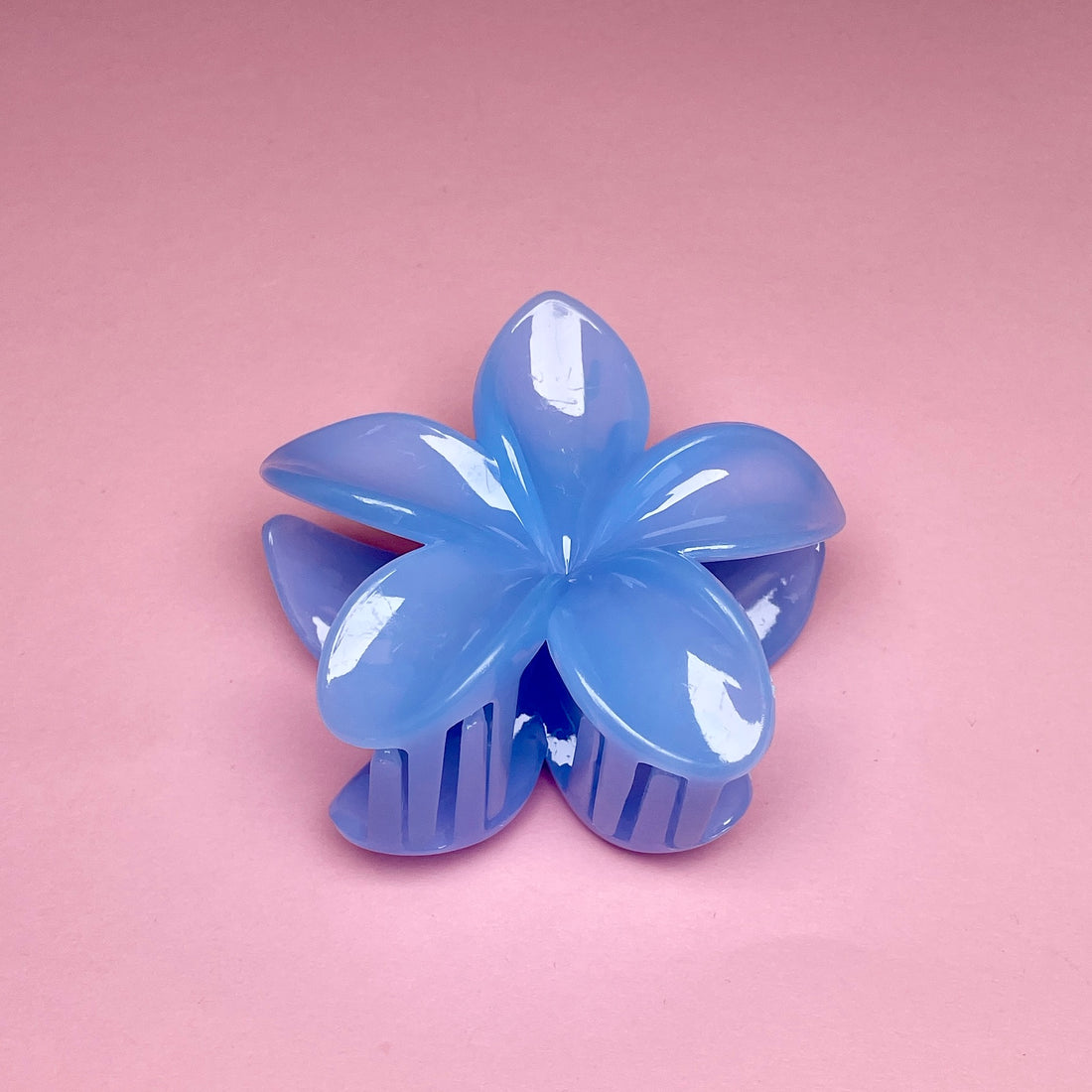 Medium Hawaiian Flower Hair Clip - Blue