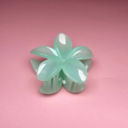Medium Hawaiian Flower Hairclip - Mint