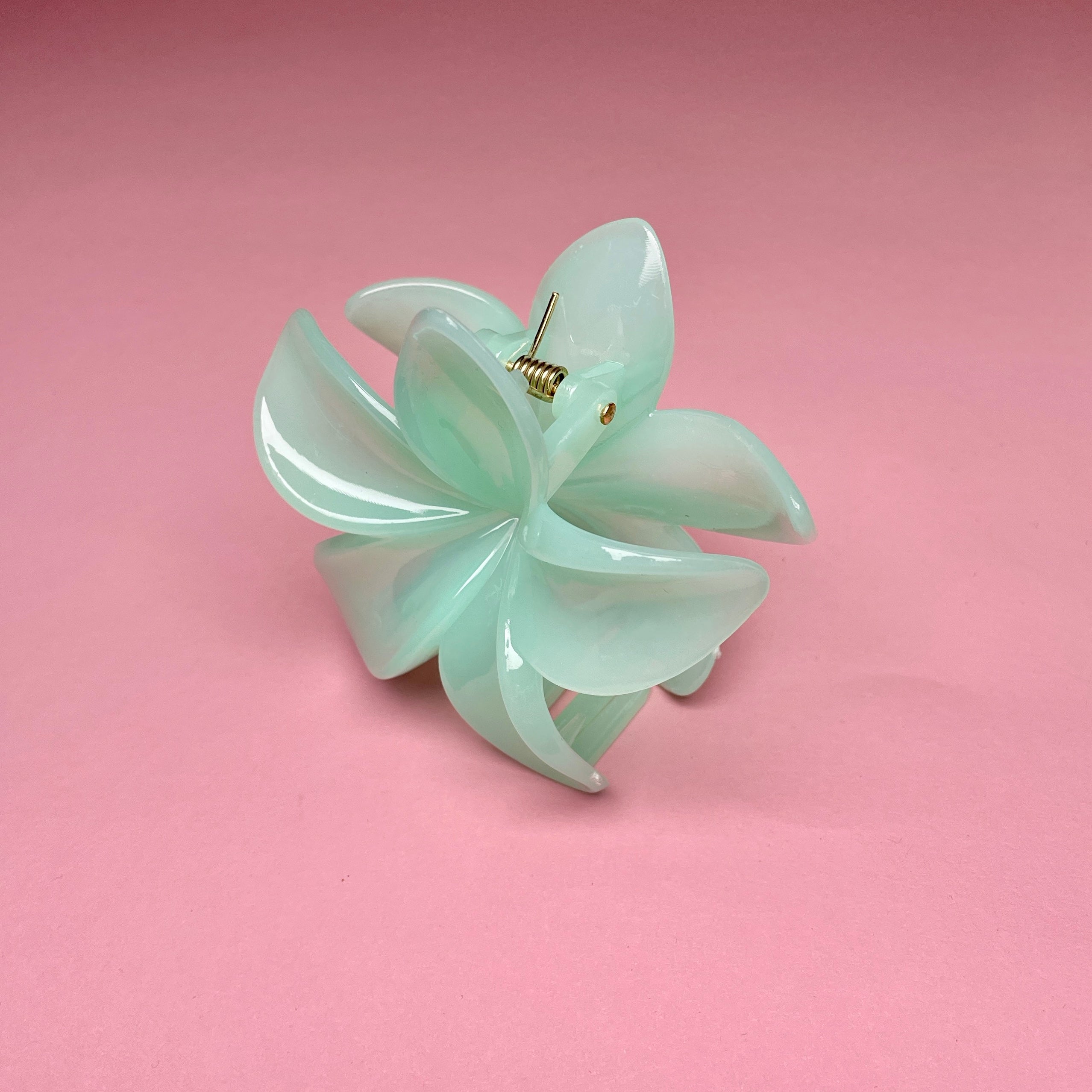 Medium Hawaiian Flower Hairclip - Mint