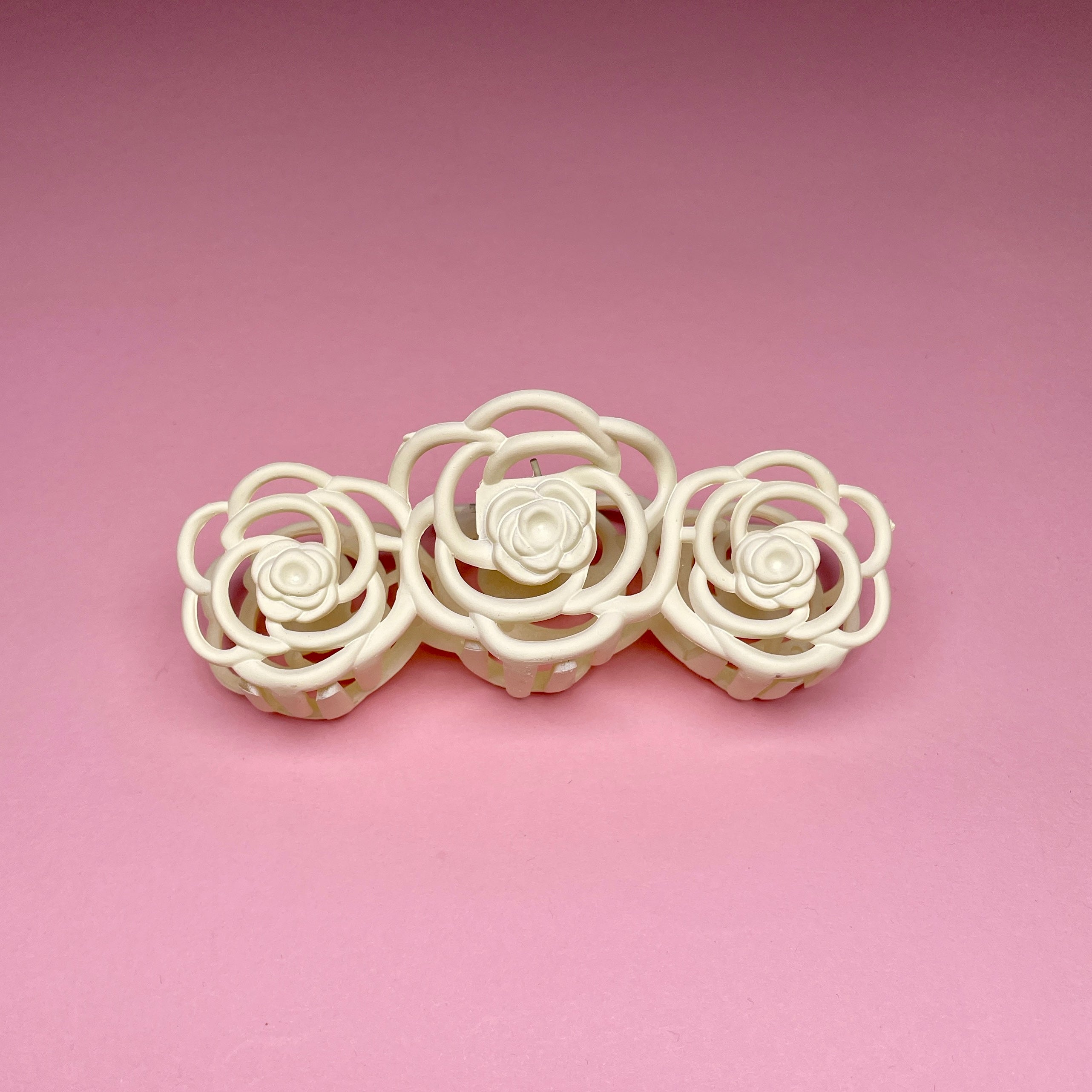 Simple Rose Claw - White