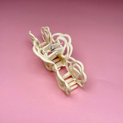 Simple Rose Claw - White