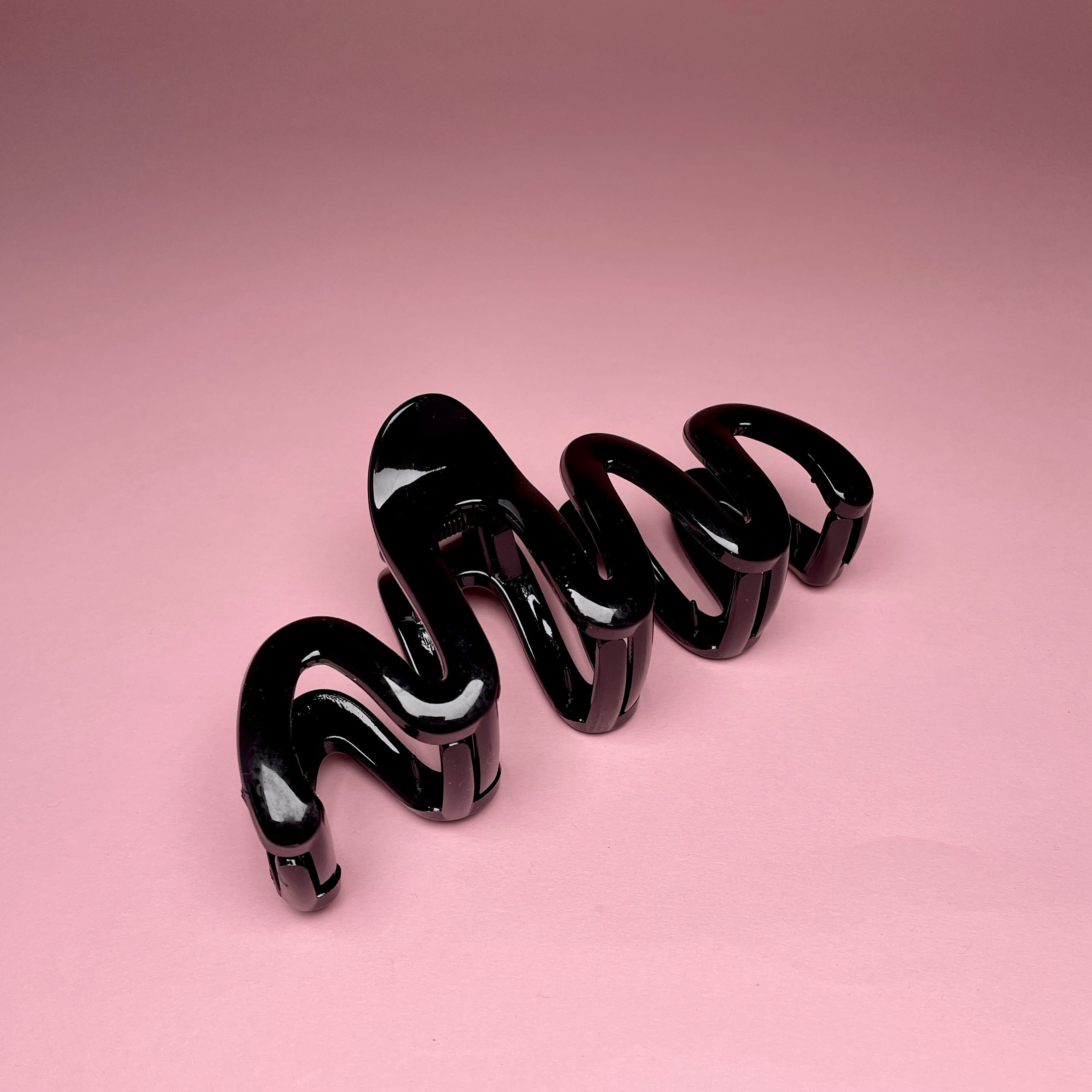 Swirl Claw - Black