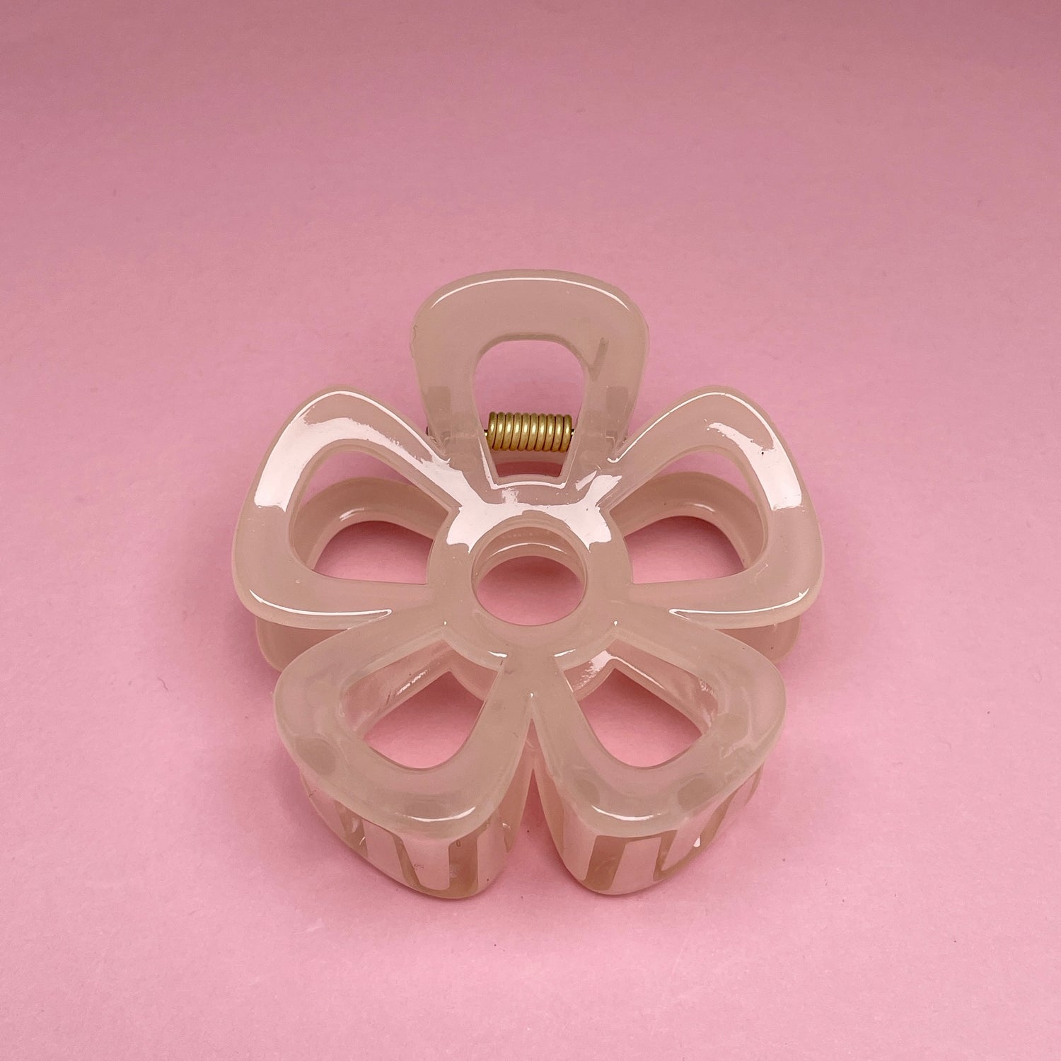 Simple Flower Hairclip - White