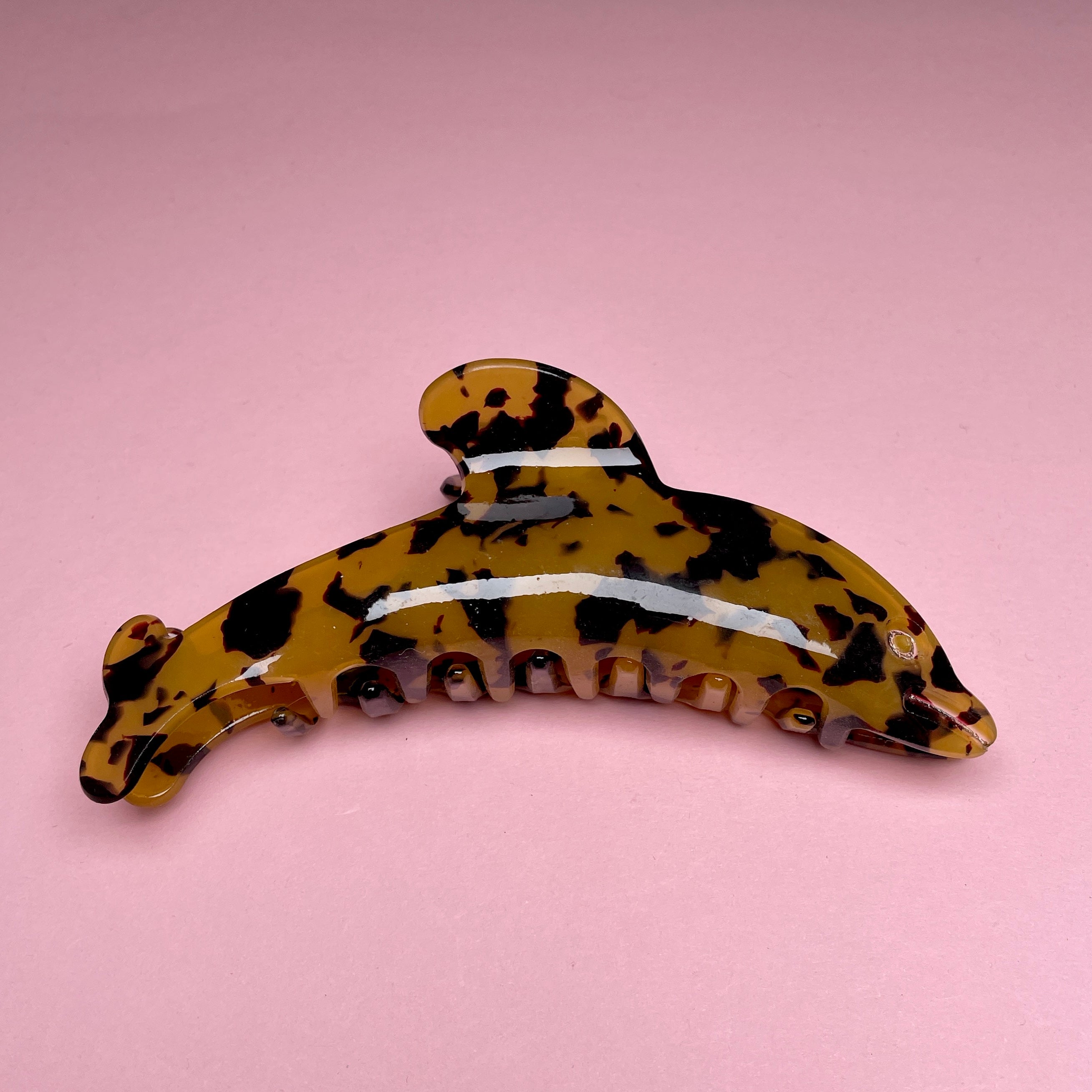 Dolphin Claw - Light Tortoise