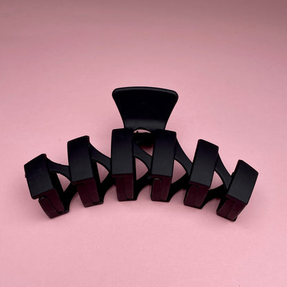 Geometric Claw - Black
