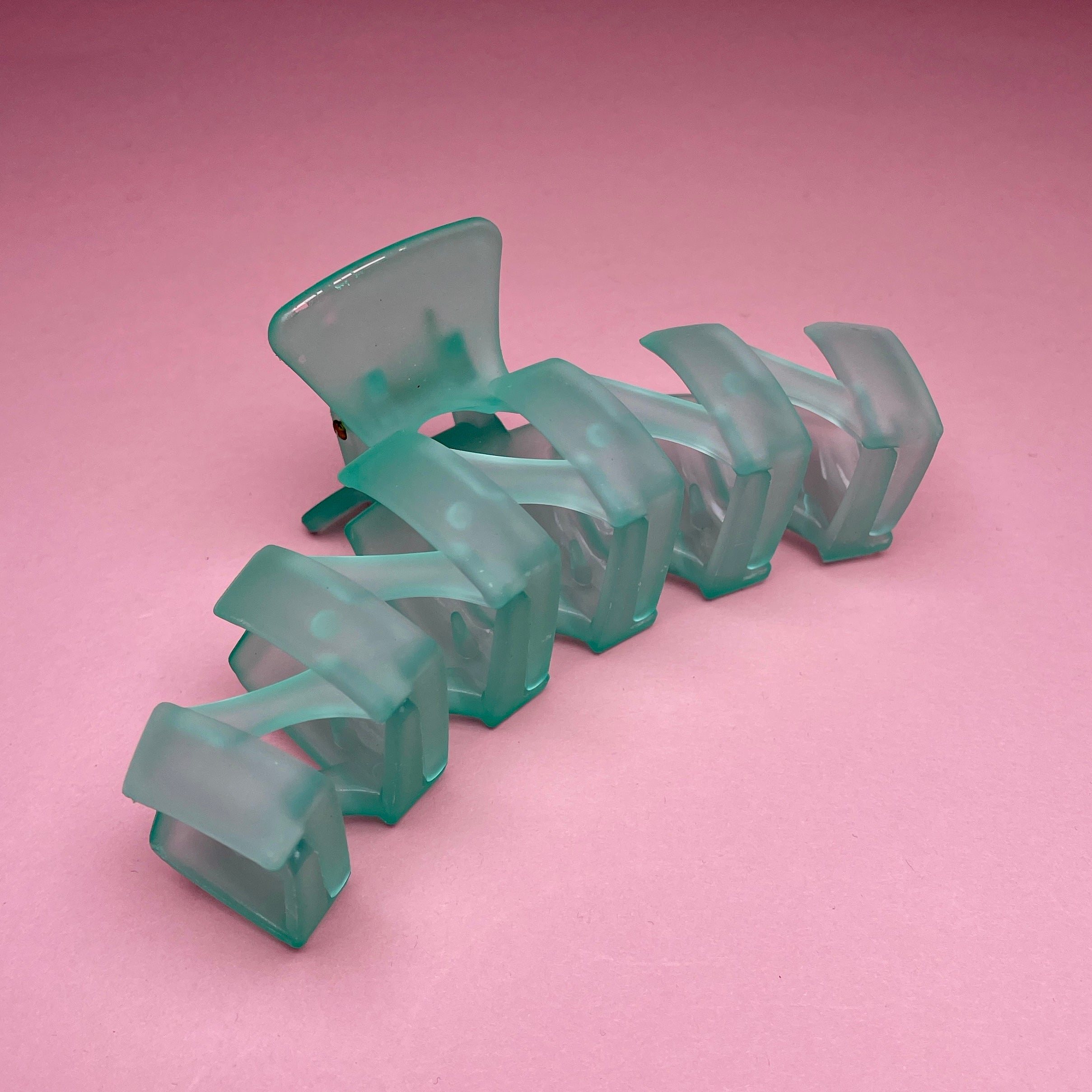 Geometric Claw - Turquoise