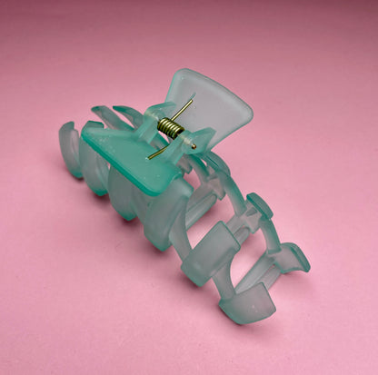 Geometric Claw - Turquoise