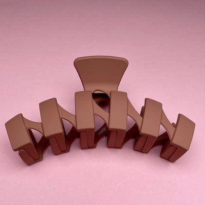 Geometric Claw - Brown