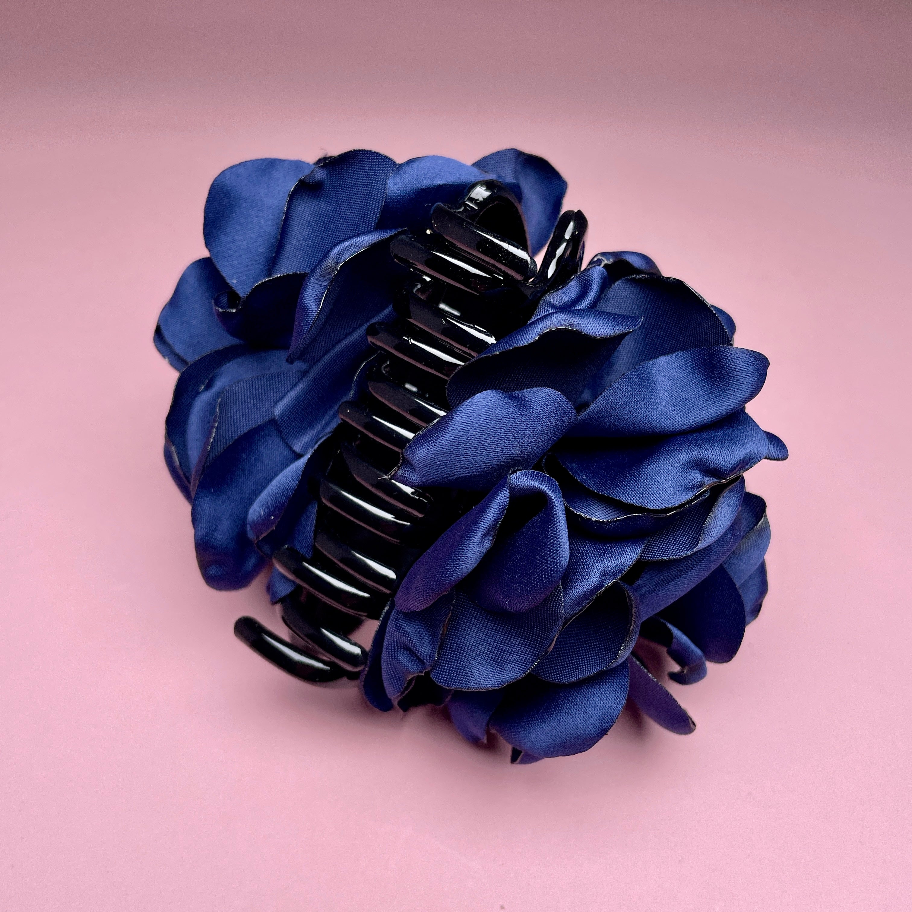 Small Rose Claw - Navy Blue