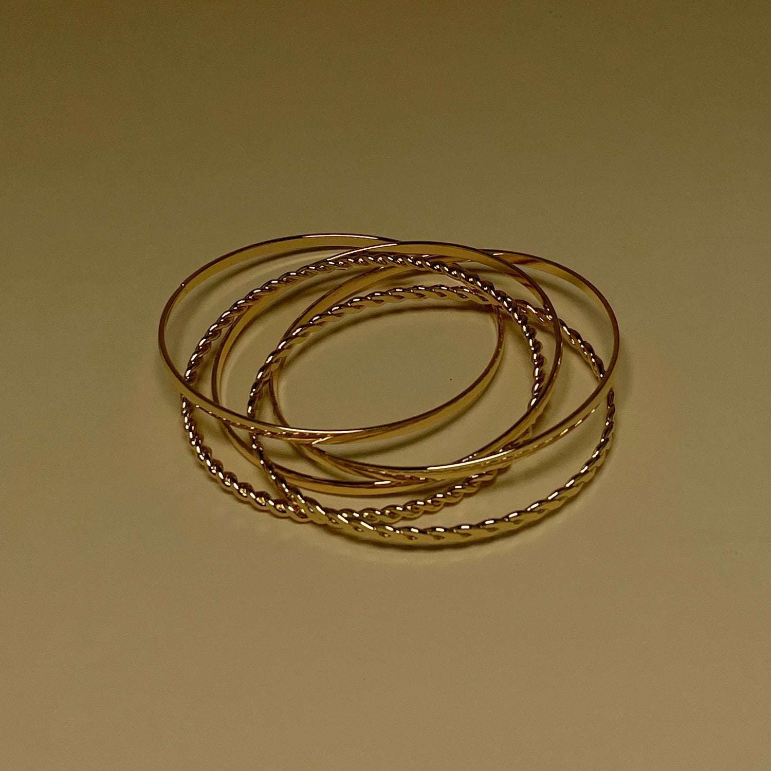 Five Loop Bangle - Gold