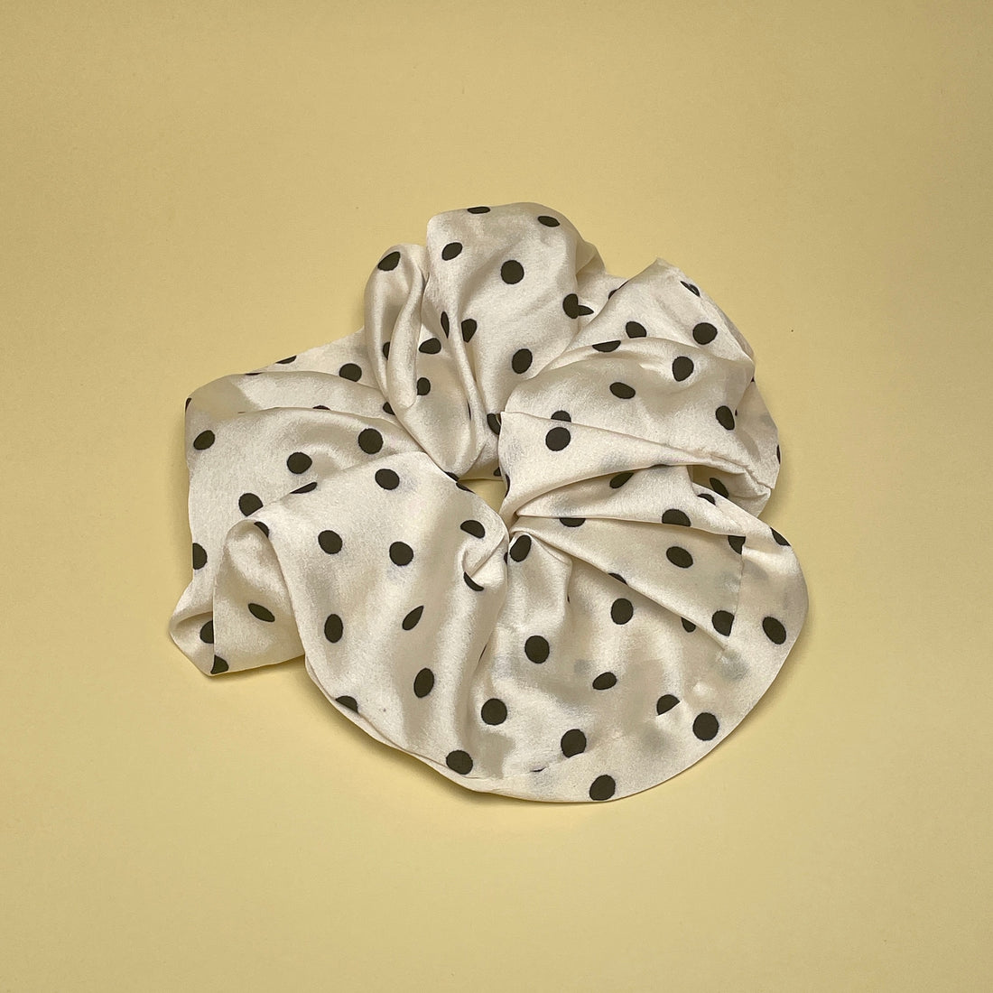 Dot Scrunchie - White