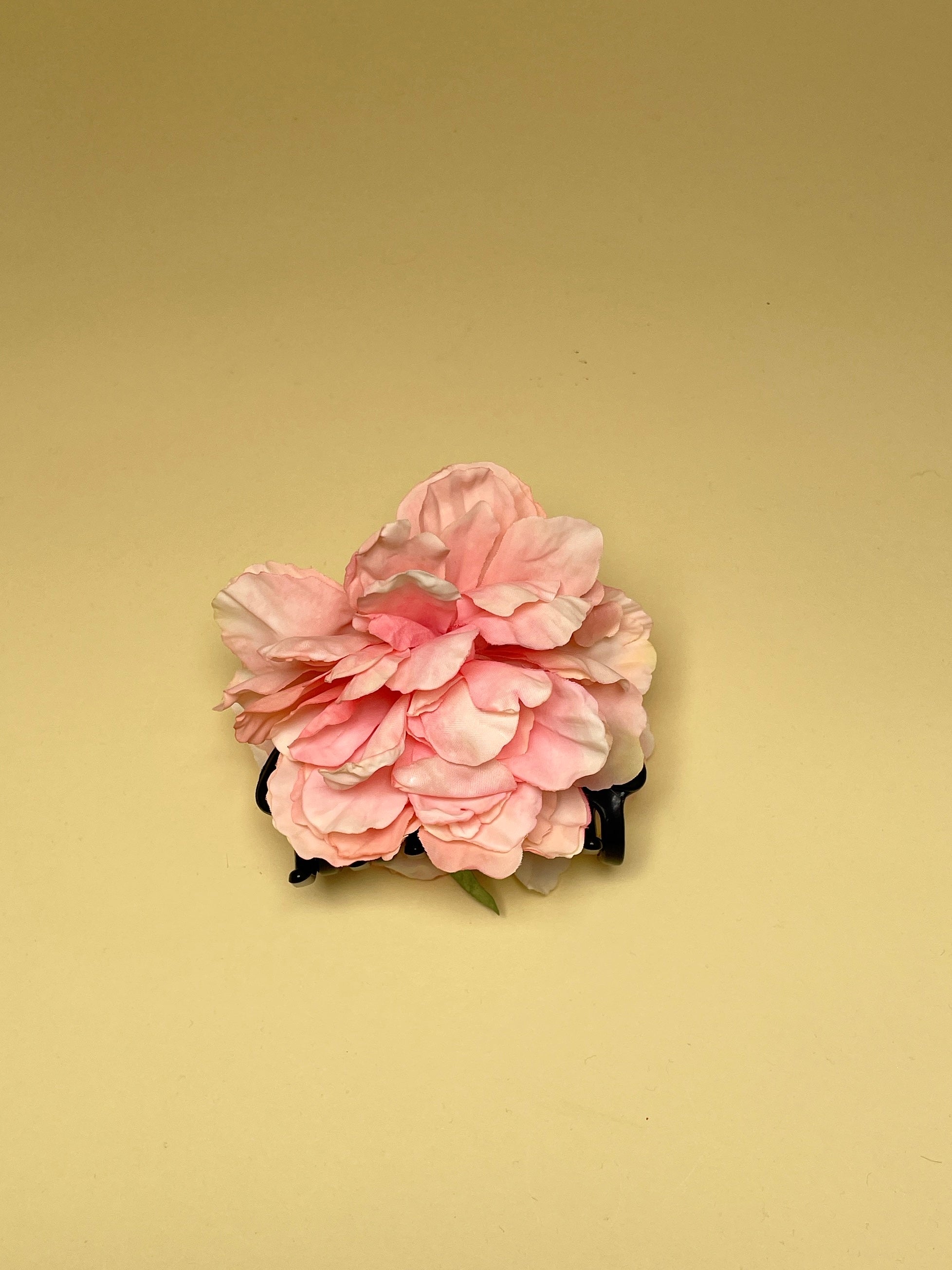Flower Claw - Rose