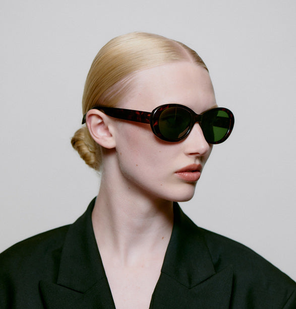 Anma Sunglasses - Demi Tortoise