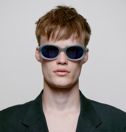 Anma Sunglasses - Glaucus Grey / Light Grey