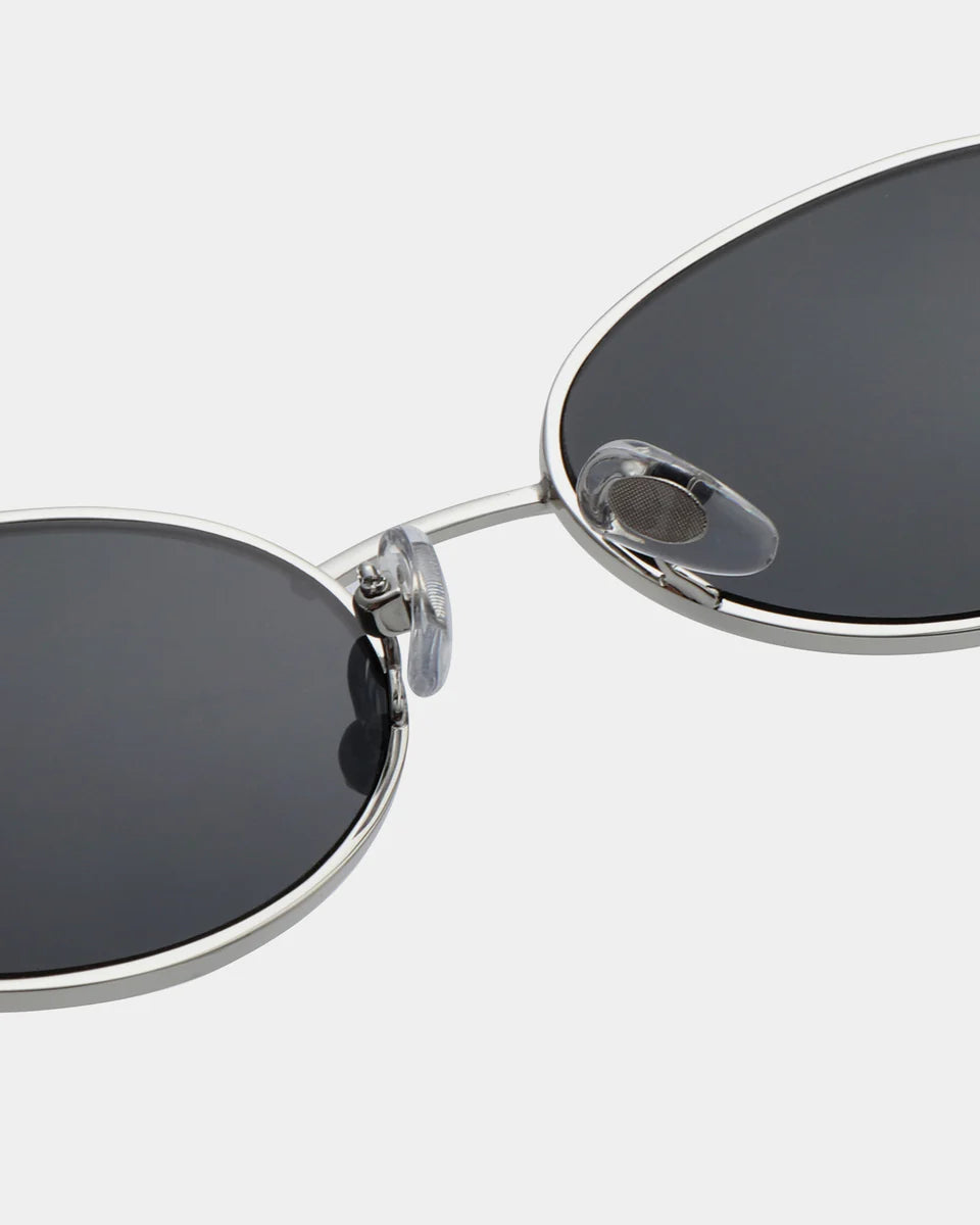 Bella Sunglasses - Silver/Black