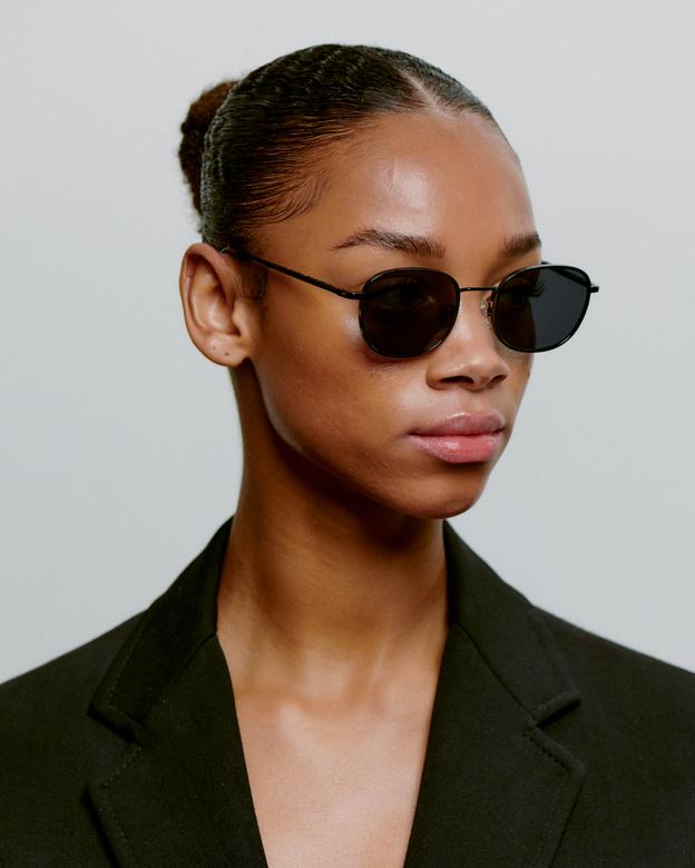 Hello Sunglasses - Black