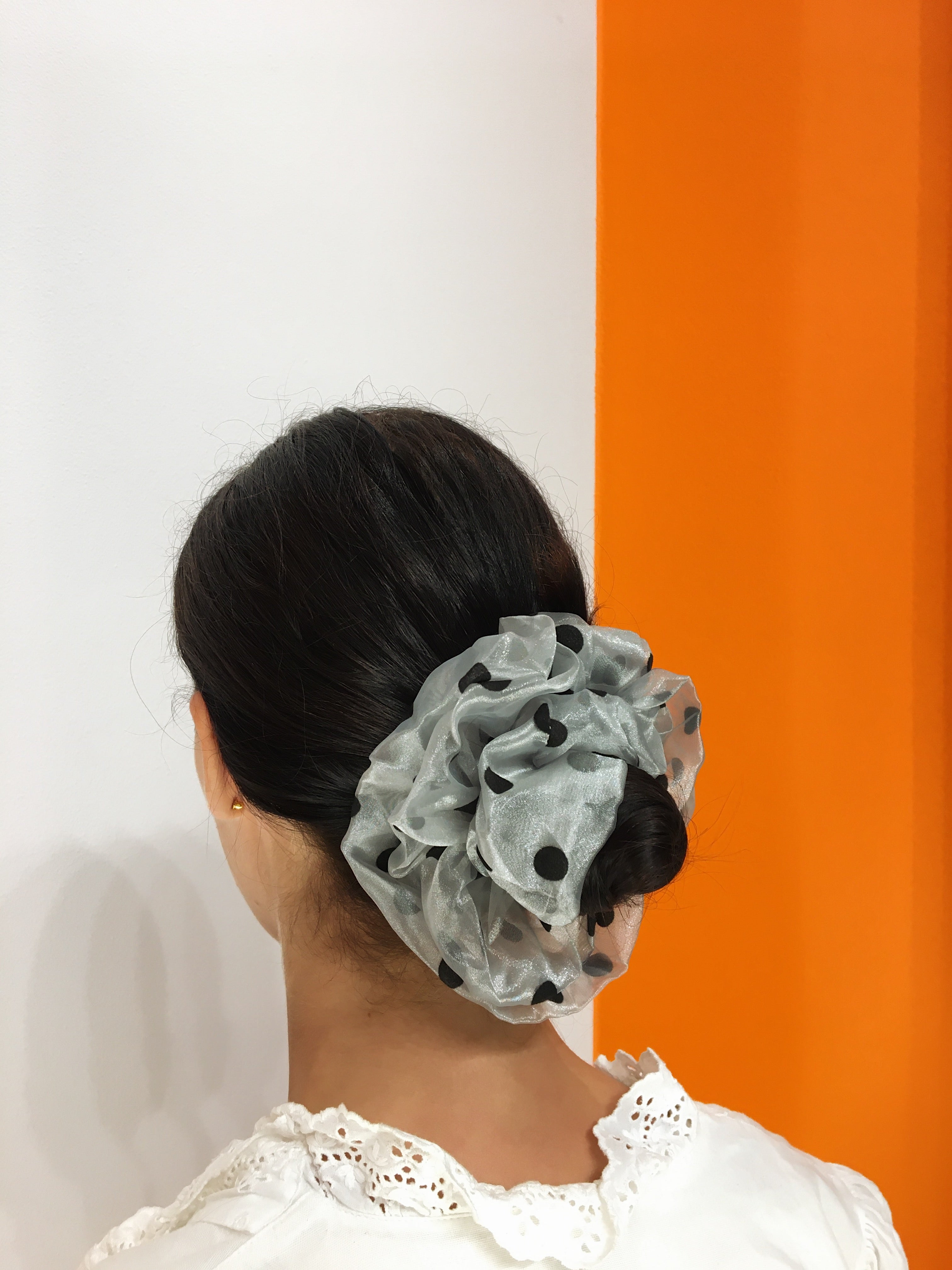 Large Dotty Scrunchie - Grey