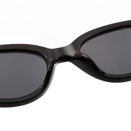 Winnie - Black