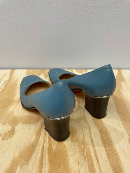 Lyseblå Bally Pumps