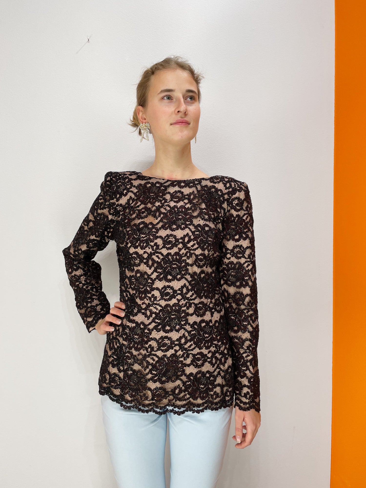 Vintage glitterbluse i blomstret blonde